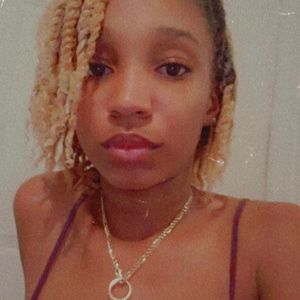 Meet your Posher, Petrea